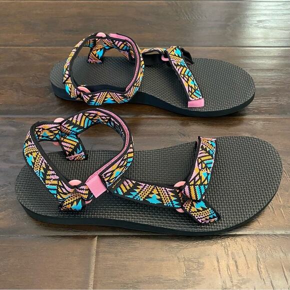 New in the box Teva original universal strap multi color sandals size 7, 9,10,11 - Picture 3 of 10